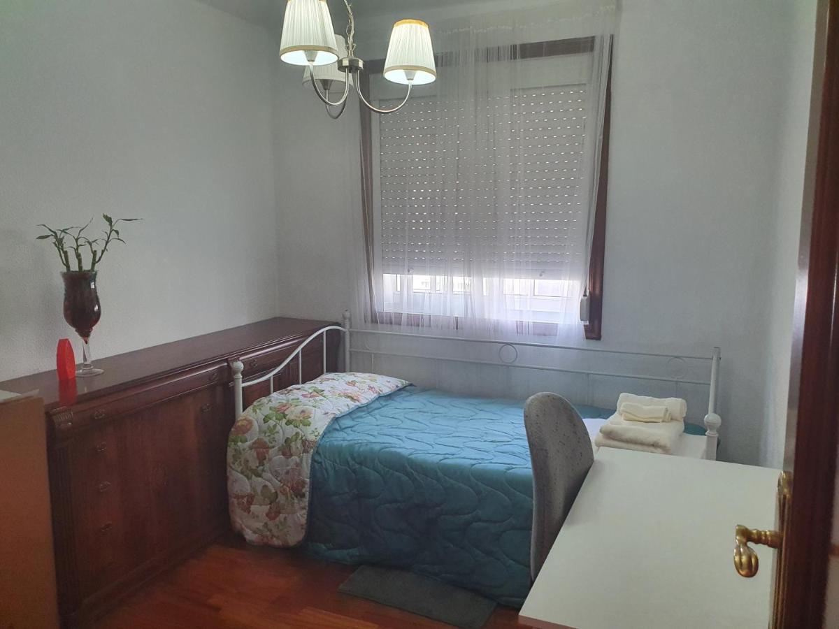 Apt Para Amigos Y Familias Vigo Luaran gambar